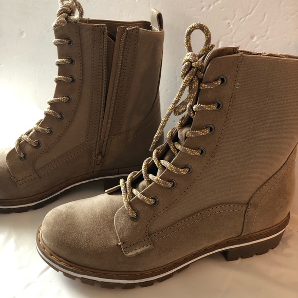 SM New York Shoes - SM New York Beige Combat Boots